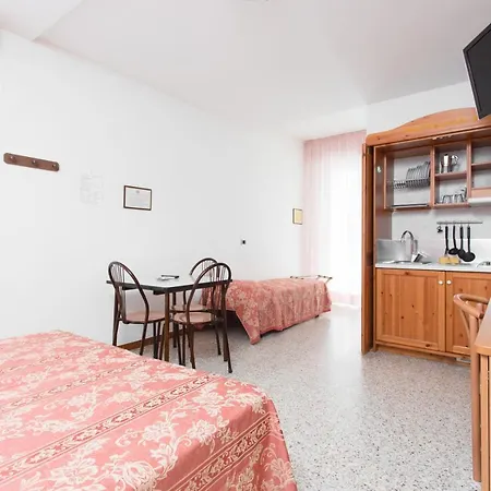 Des Bains Aparthotel 3*