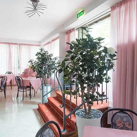 Apart Otel Des Bains Cesenatico