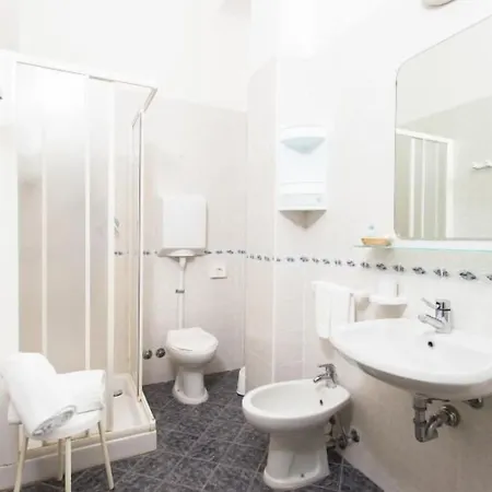 Des Bains Ξενοδοχείο με διαμερίσματα 3*